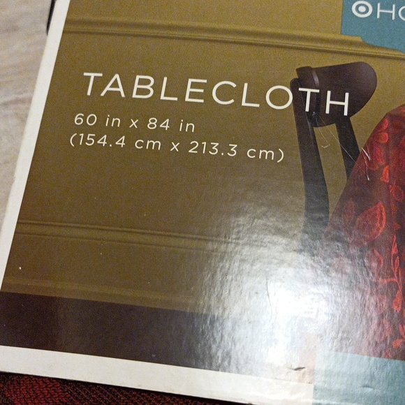 Tablecloth - Picture 2 of 4